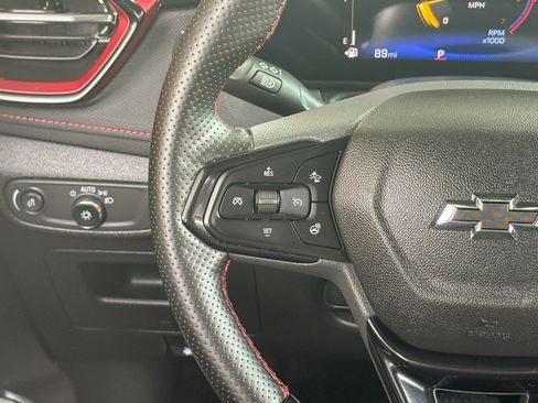 Used 2025 Chevrolet TrailBlazer RS w/ Convenience Package FWD image 32