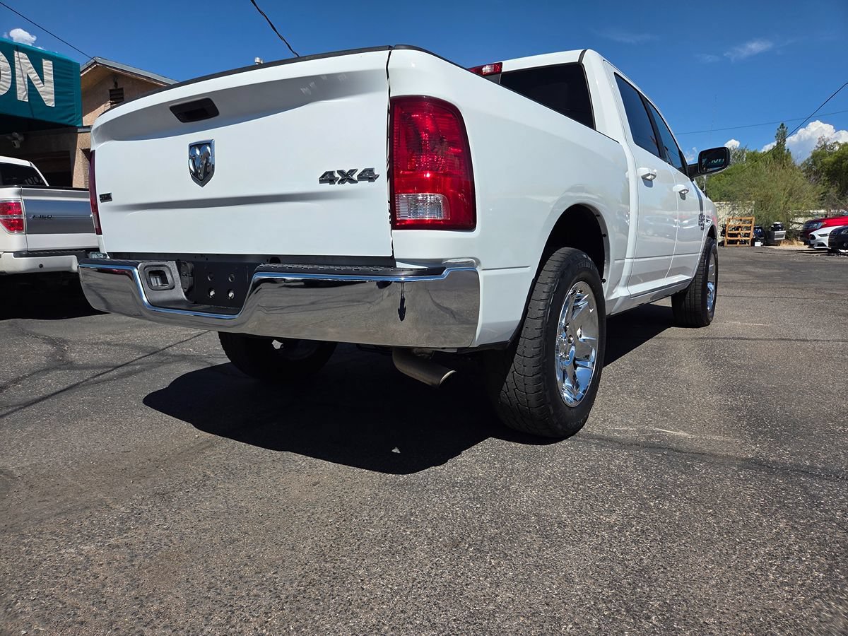 Used 2020 RAM 1500 Classic SLT w/ Luxury Group AWD/4WD image 12