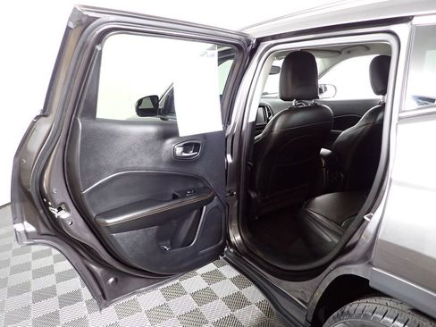Used 2020 Jeep Compass Limited AWD/4WD image 34