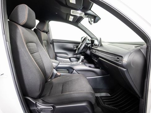 Used 2024 Honda HR-V Sport image 9