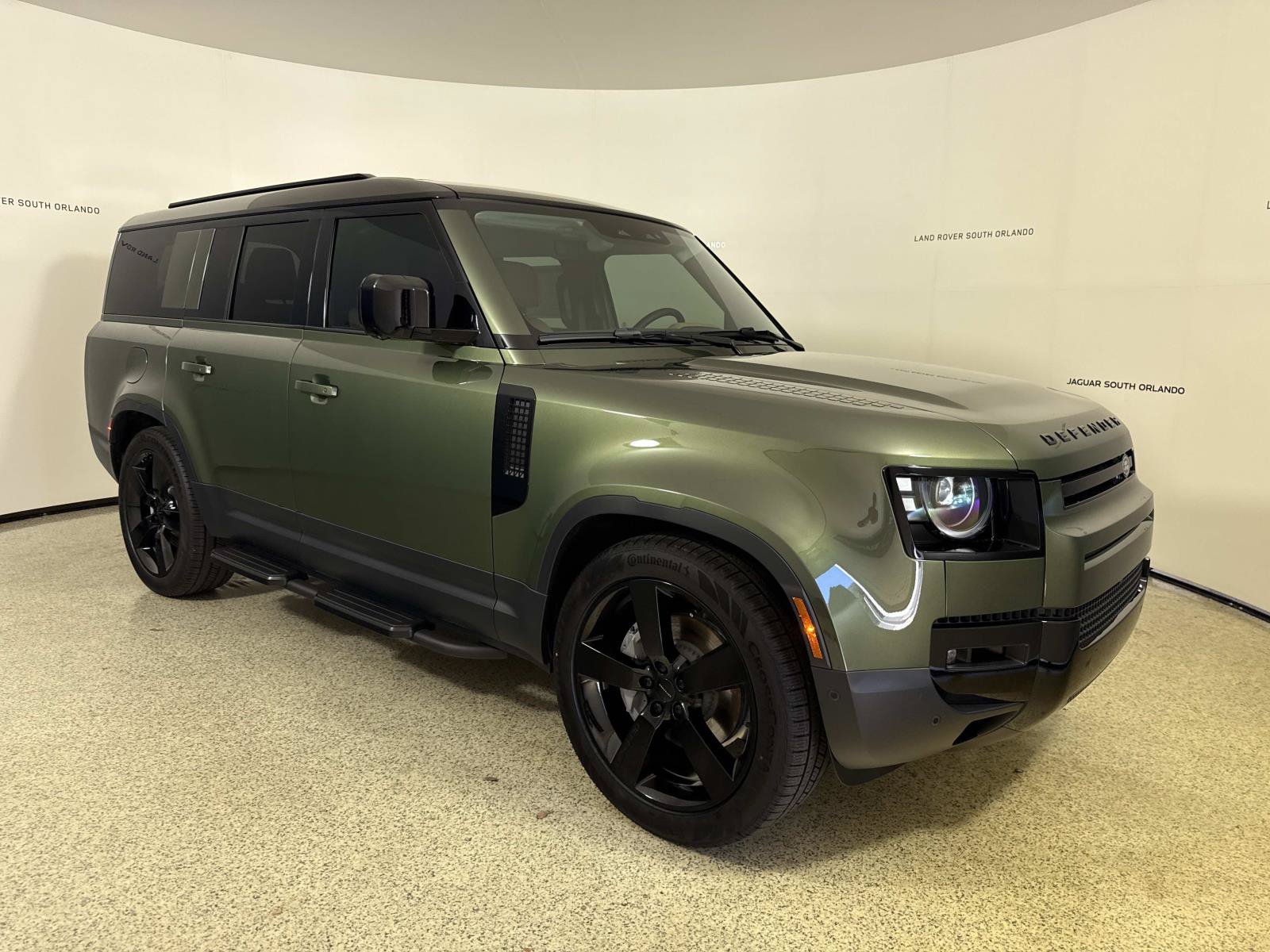 New 2026 Land Rover Defender 130 S AWD/4WD image 7