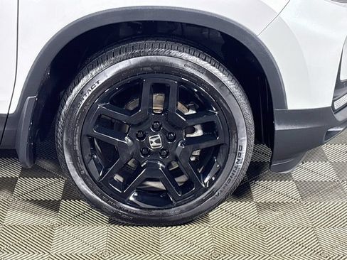 Used 2025 Honda Passport Black Edition image 24