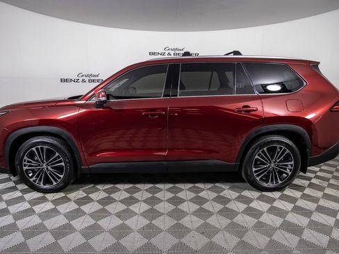 Used 2025 Toyota Grand Highlander AWD Hybrid image 11