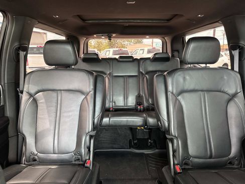 Used 2022 Jeep Wagoneer Series III w/ Premium Group I image 9