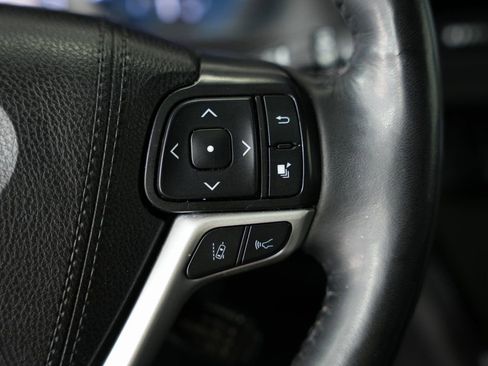 Used 2019 Toyota Sienna Limited Premium image 13