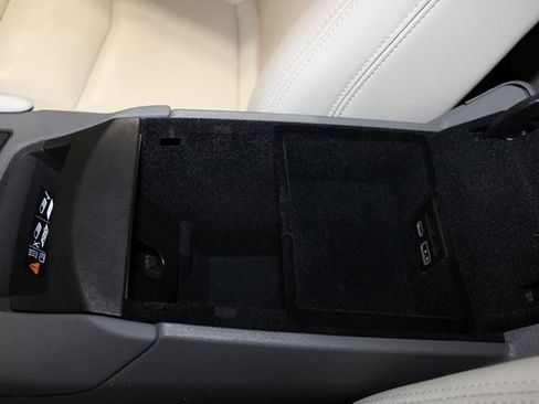 Certified 2023 Cadillac XT5 Premium Luxury image 18