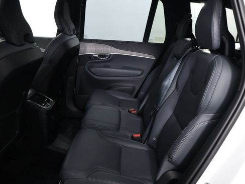 Certified 2023 Volvo XC90 T8 Ultimate AWD/4WD image 32