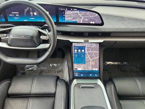 Used 2022 Lucid Air Grand Touring image 35
