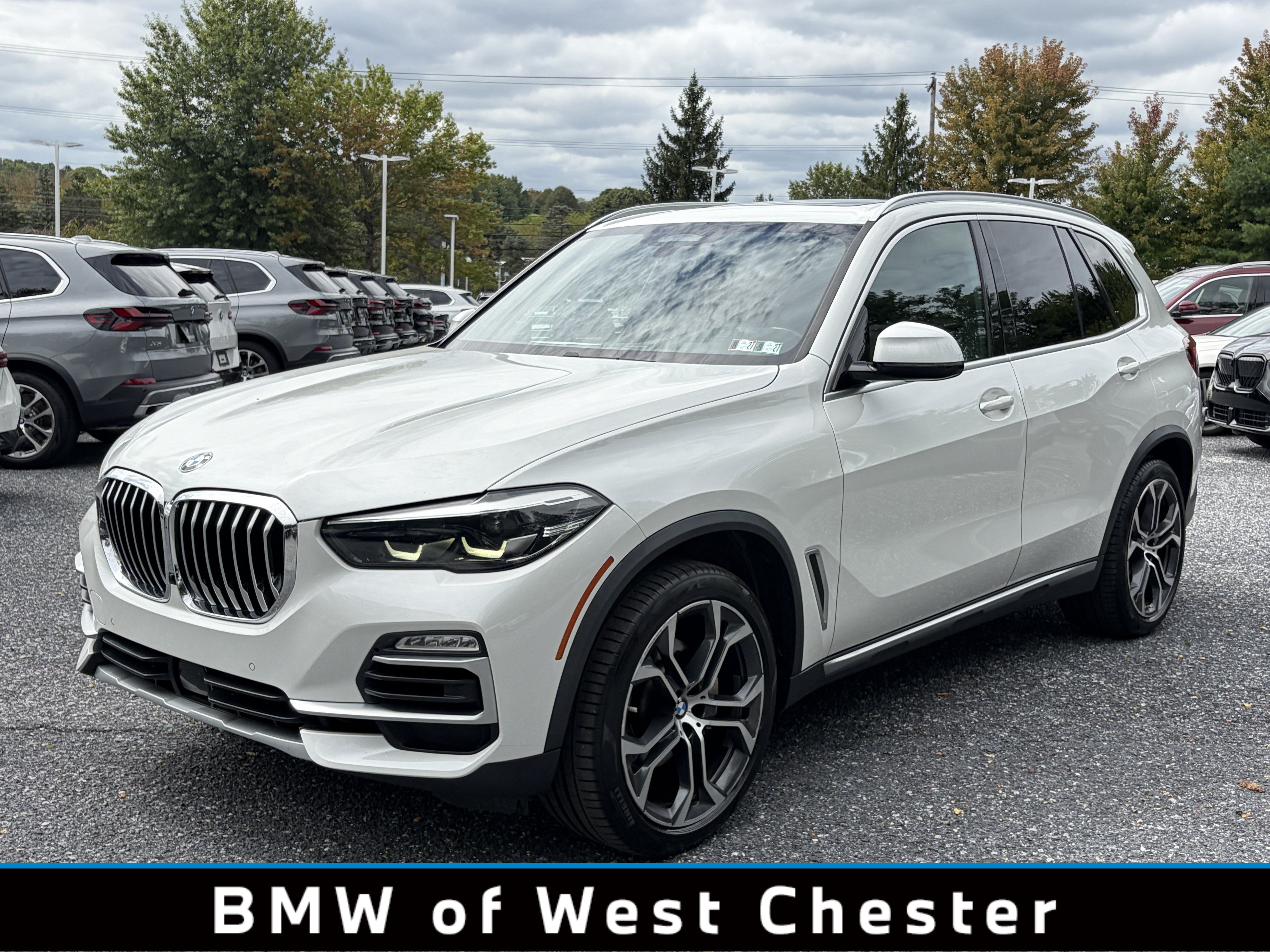Used 2021 BMW X5 xDrive40i w/ Premium Package AWD/4WD image 1