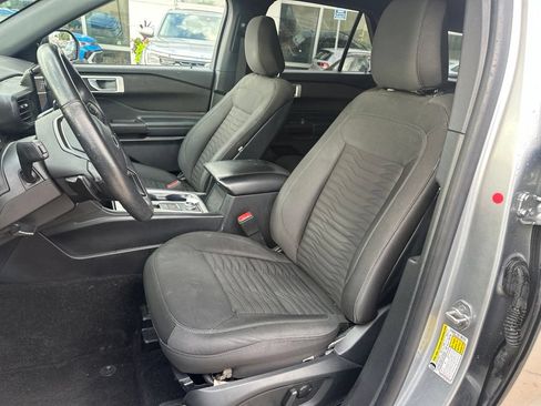 Used 2020 Ford Explorer XLT w/ Class III Trailer Tow Package AWD/4WD image 11