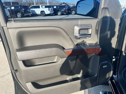 Used 2018 GMC Sierra 1500 SLT image 16