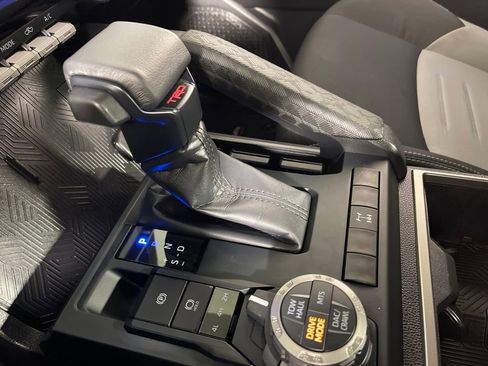 Certified 2025 Toyota Tacoma TRD Off-Road image 22