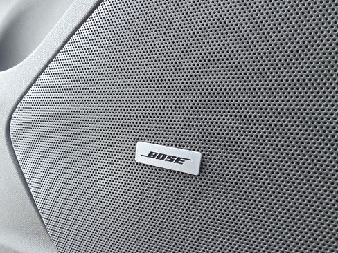 Certified 2025 Cadillac XT6 Premium Luxury image 16