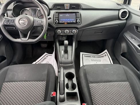 Used 2023 Nissan Versa S FWD image 9