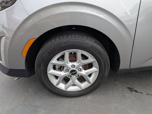 Used 2024 Kia Soul LX w/ Option Group 015 image 13