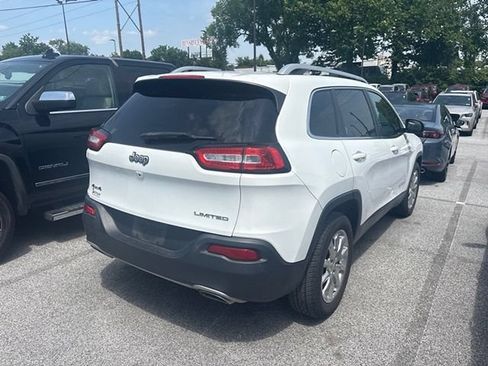 Used 2016 Jeep Cherokee Limited AWD/4WD image 4