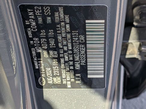 Used 2025 Hyundai Elantra Limited FWD image 40