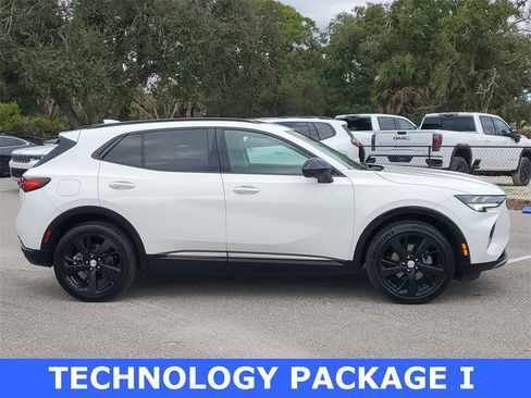 Certified 2021 Buick Envision Essence w/ Technology Package I image 3