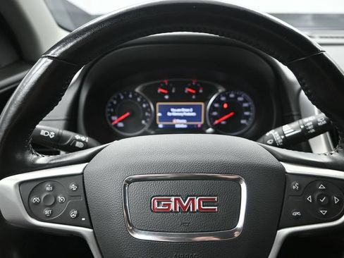 Used 2022 GMC Terrain SLT w/ LPO, Floor Liner Package AWD/4WD image 14