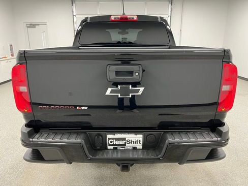 Used 2018 Chevrolet Colorado LT AWD/4WD image 9
