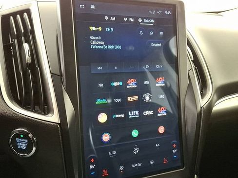 Used 2022 Ford Edge SEL w/ Convenience Package image 3