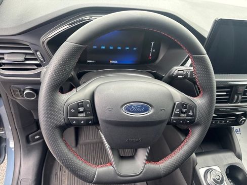 Certified 2024 Ford Escape ST-Line w/ Tech Pack #1 AWD/4WD image 10
