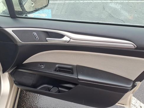 Used 2018 Ford Fusion S FWD image 21