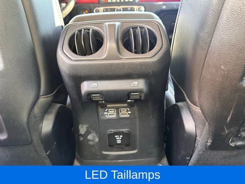 Used 2022 Jeep Wrangler Unlimited Rubicon w/ Xtreme Recon 35" Tire Package image 20