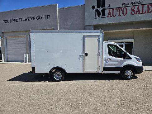 Used 2023 Ford Transit 350 DRW RWD image 6