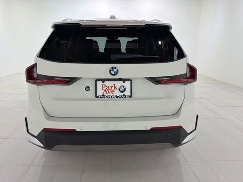 Used 2023 BMW X1 xDrive28i w/ Convenience Package AWD/4WD image 4