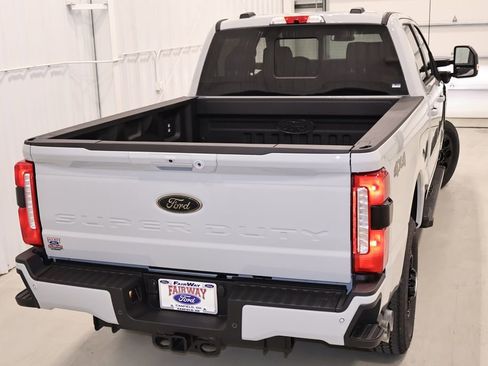 New 2026 Ford F350 Lariat w/ Black Appearance Package image 44