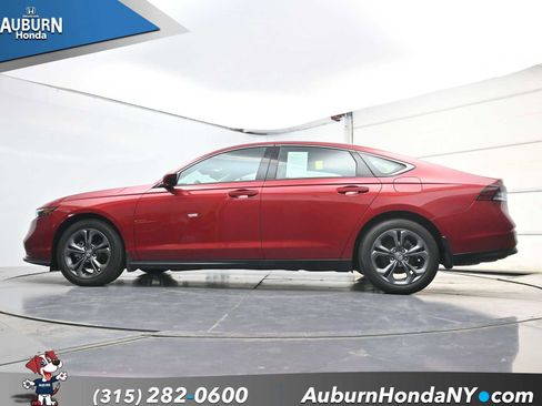 Used 2023 Honda Accord EX image 19