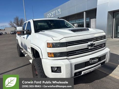 Used 2018 Chevrolet Silverado 3500 LTZ image 3
