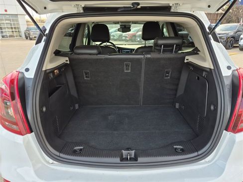 Certified 2021 Buick Encore Preferred image 22