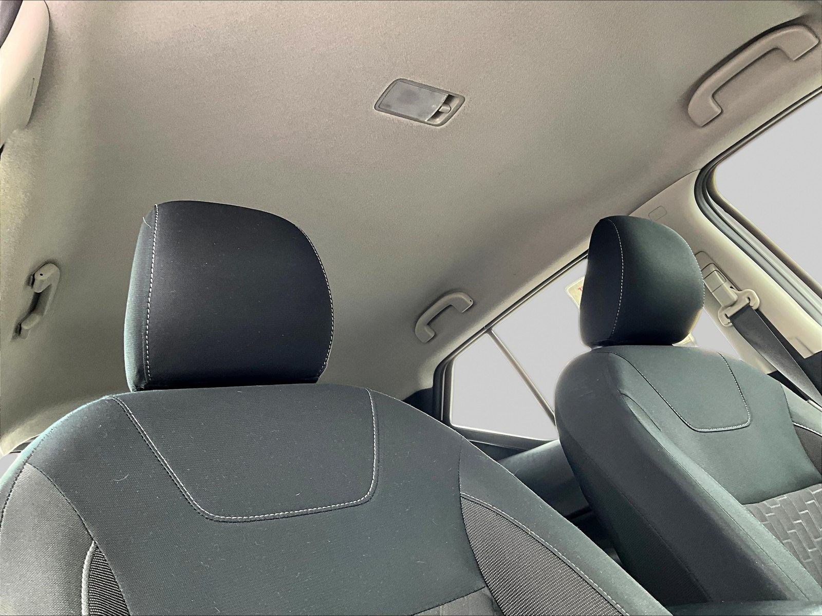 Used 2024 Nissan Kicks SV FWD image 27