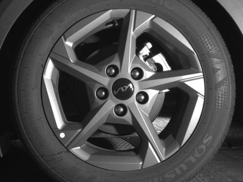 Used 2025 Kia K4 LXS image 14