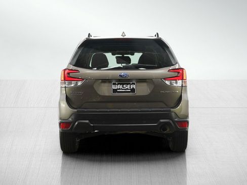 Used 2020 Subaru Forester Limited AWD/4WD image 4