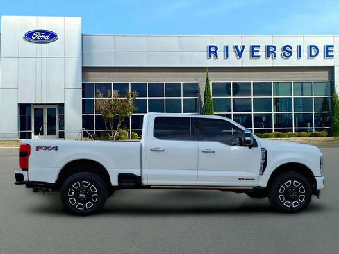 Used 2024 Ford F250 Platinum AWD/4WD image 8