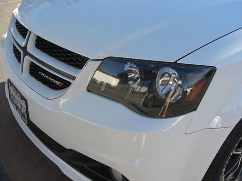 Used 2019 Dodge Grand Caravan GT image 5