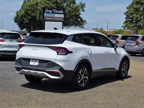 Used 2024 Kia Sportage EX FWD image 4