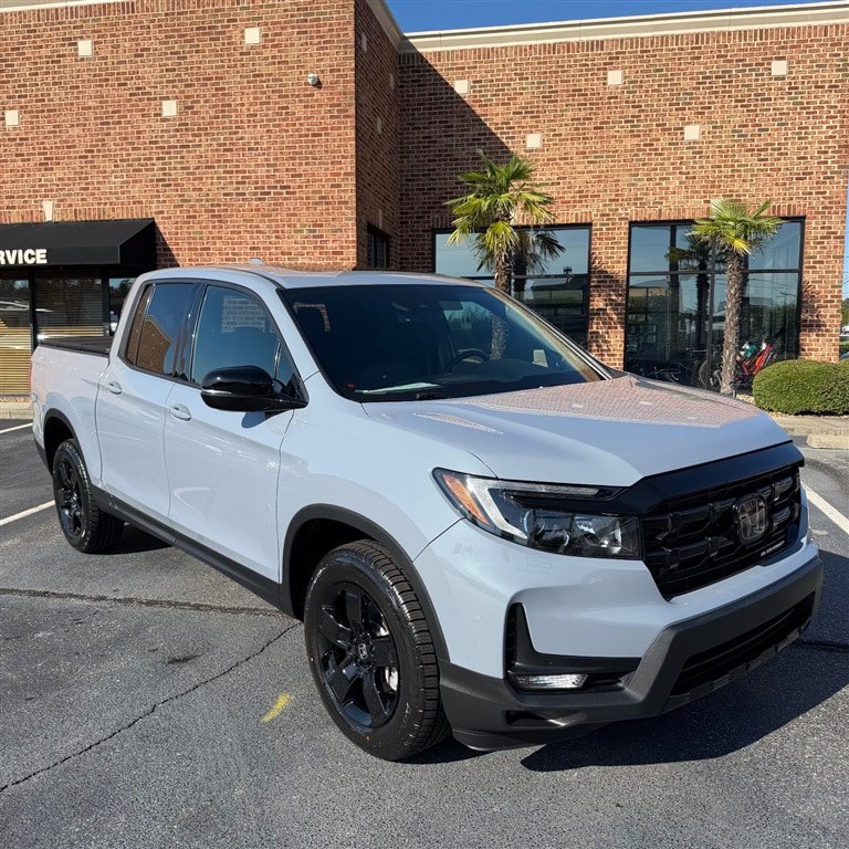 Used 2024 Honda Ridgeline Black Edition image 9