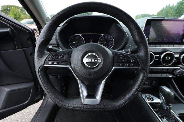Used 2024 Nissan Sentra SV FWD image 6