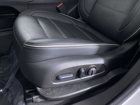 Certified 2023 GMC Acadia Denali w/ Denali Ultimate Package image 10