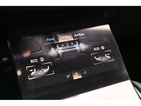 New 2026 Cadillac Vistiq Platinum image 37