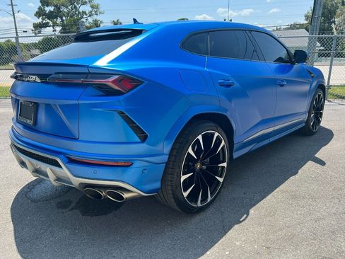 Used 2021 Lamborghini Urus image 7