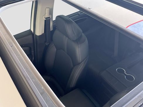Used 2024 Honda Pilot Touring image 21