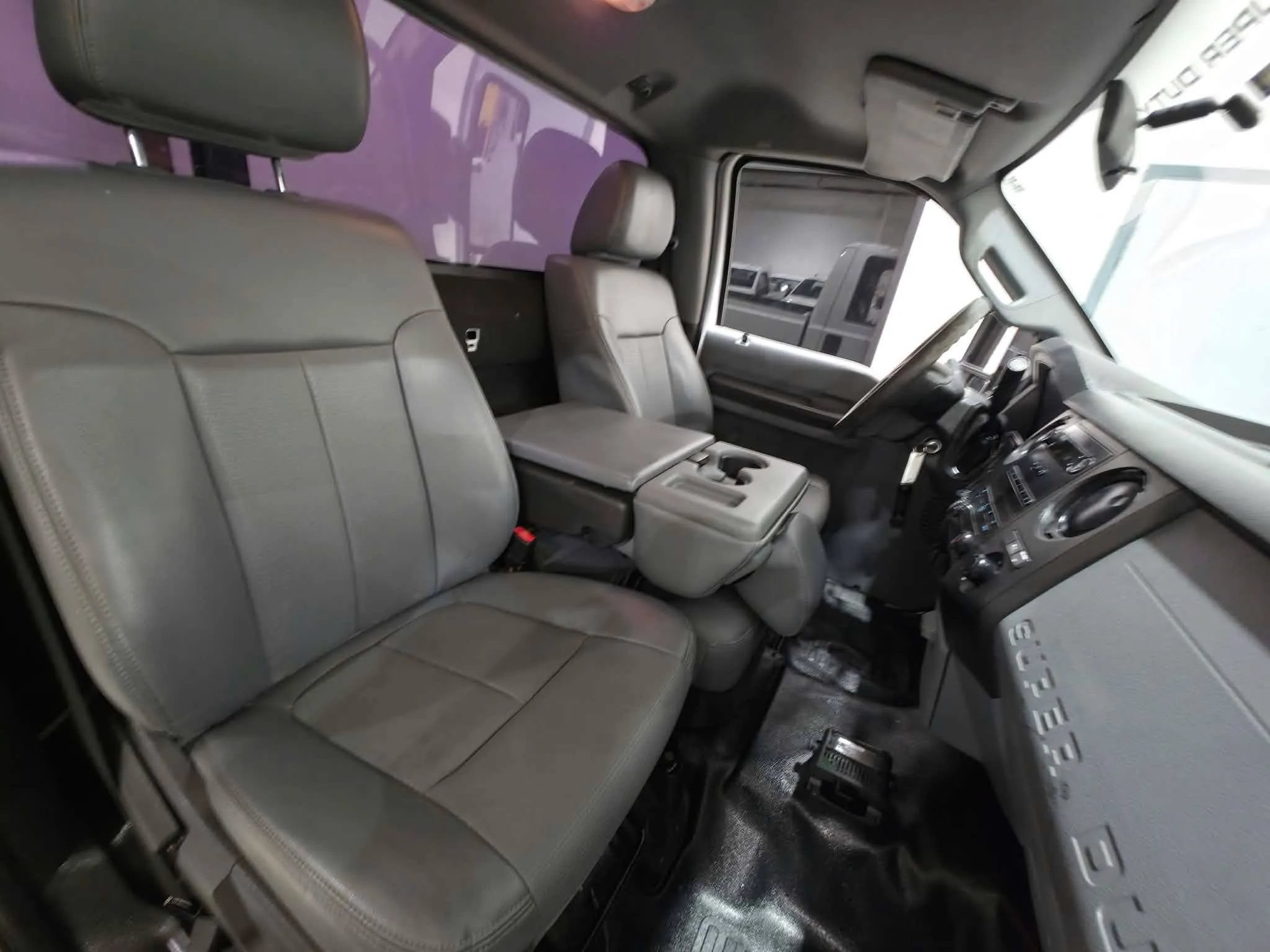 Used 2014 Ford F250 XL RWD image 11