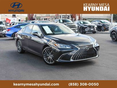 Used 2023 Lexus ES 300h w/ Premium Package