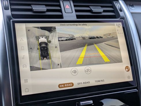 Certified 2024 Land Rover Discovery Dynamic SE image 20