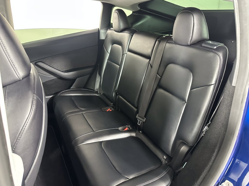 Used 2023 Tesla Model Y Long Range AWD/4WD image 22